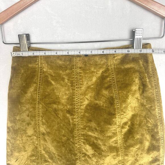 Free People Skirt Women's Size 0 Olive Green Velvet Mini Boho Y2K Indie Festival - Picture 4 of 7